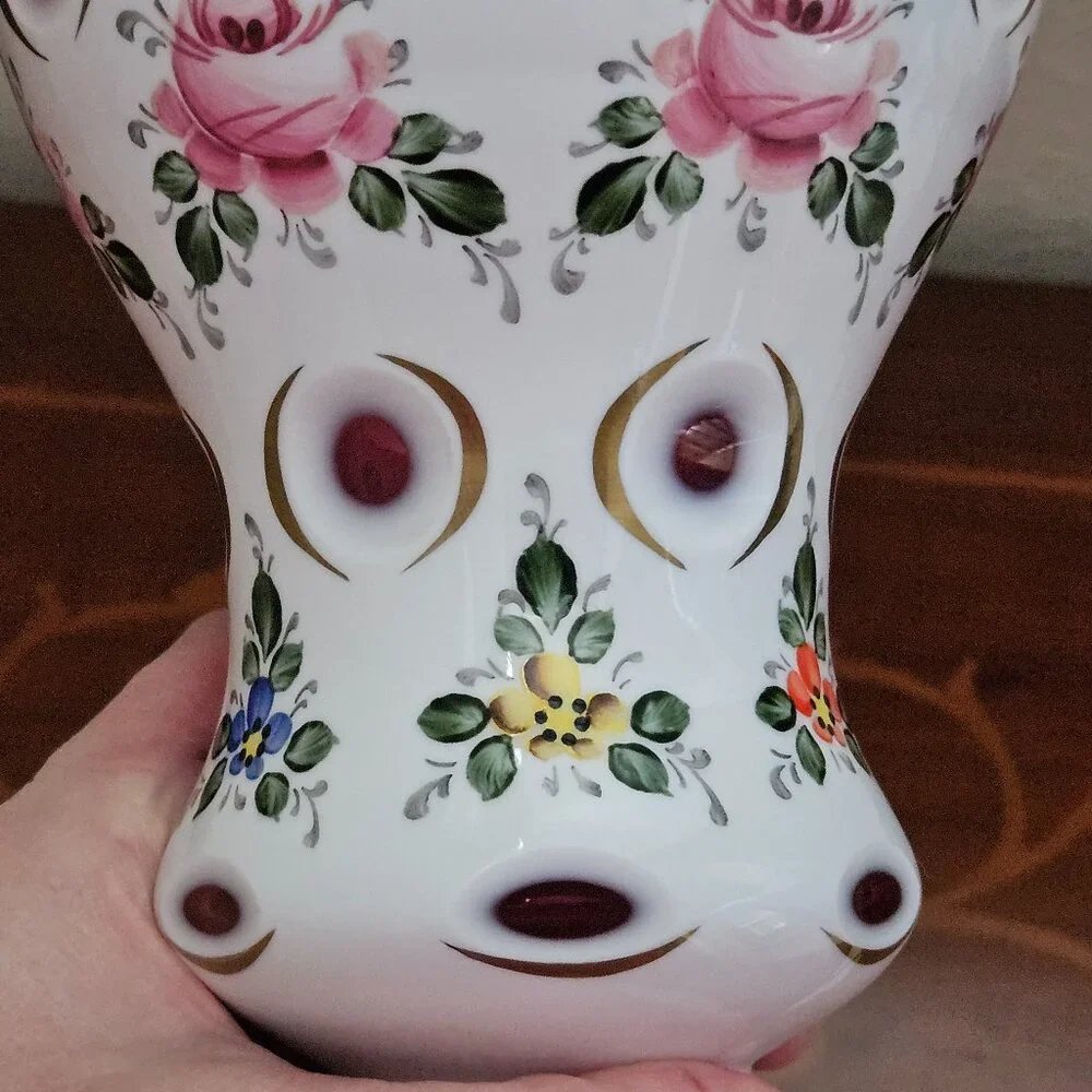 ANTIQUE VINTAGE BOHEMIAN CZECH MOSER FLOWER HAND PAINTED CUT TO CLEAR GLASS VASE